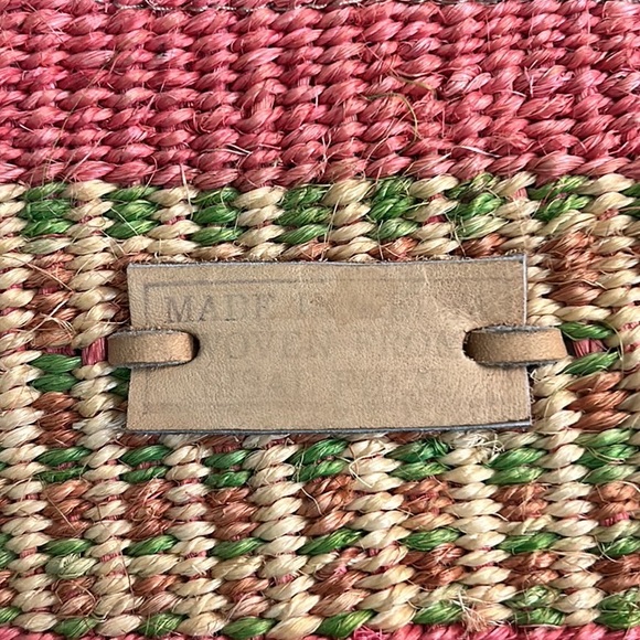 Kenyan Pink Green Tan Hand Woven Sisal & Leather Beaded Straw Zipper Tote Bag - Picture 12 of 15